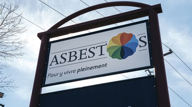 Le changement de nom pour Asbestos doit-il unir ou diviser sa population ?