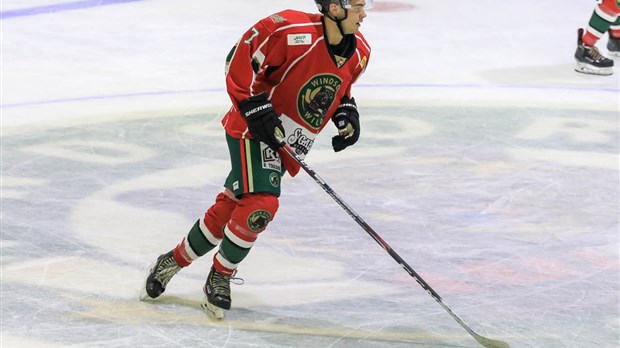 Zachary Cadorette s’éclate et le Desjardins – Wild bat Val-des-Sources 