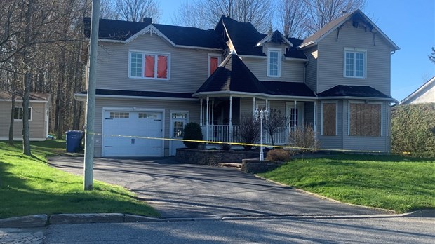 Un terrible feu dérobe tous leurs biens à une famille de Windsor