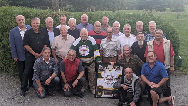Les Olympiques Junior B de Richmond revivent le temps d’une soirée souvenir