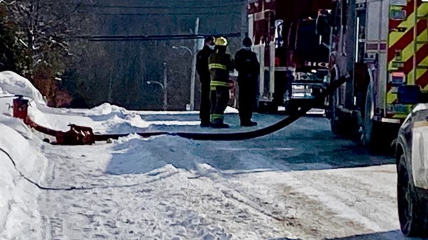 Feu de cheminée rapidement maîtrisé