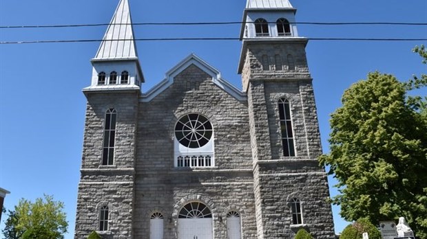 Incendie de la garderie : les jeunes s’installent temporairement dans l’église de Brompton