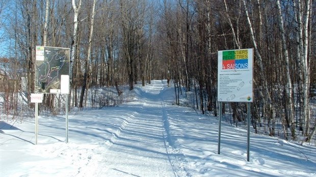 3e édition de la randonnée aux flambeaux des Sentiers pédestres Quatre-Saisons