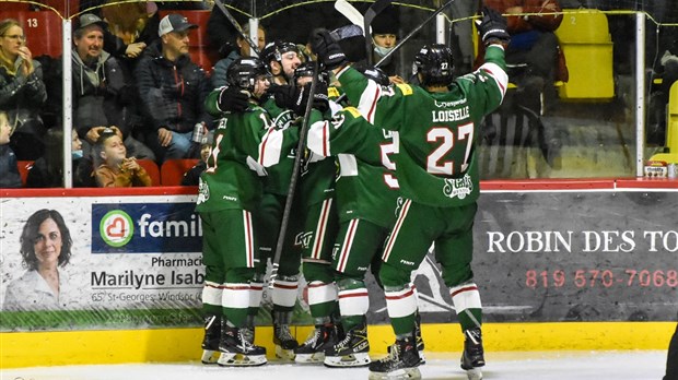 Début de la finale de la LRH ce vendredi à Warwick