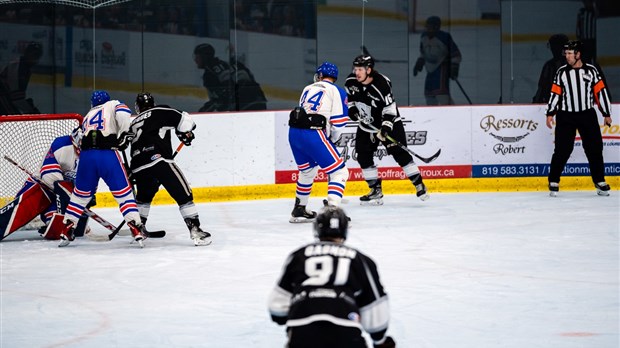 Le Nordik Blades trébuche à son premier match de la saison