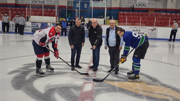 La 30e édition du tournoi de hockey Connie-Dion bat son plein à Val-des-Sources