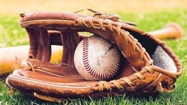 Les inscriptions au baseball mineur tardent cette année dans les Sources