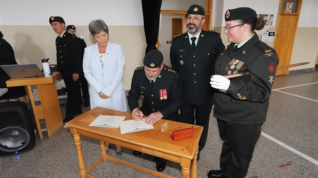 Les cadets de l’armée en période de recrutement