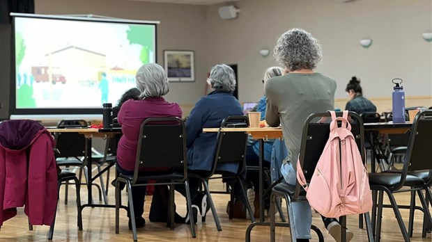 Une quarantaine de personnes discutent d’autonomie alimentaire