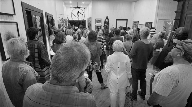 Succès éclatant lors du vernissage du Court Circuit d’Art
