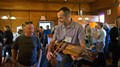 Quelque 600 personnes au premier Salon de la lutherie