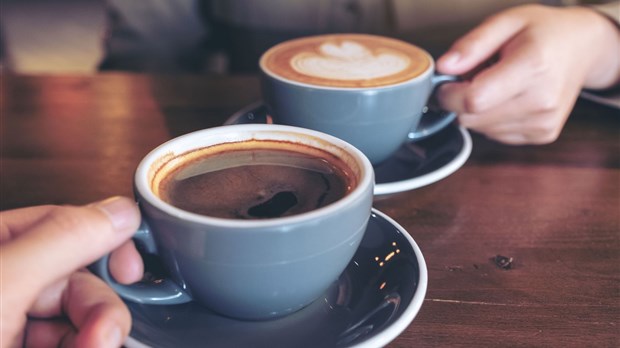 La Sûreté du Québec invite les citoyens à prendre un café avec un policier