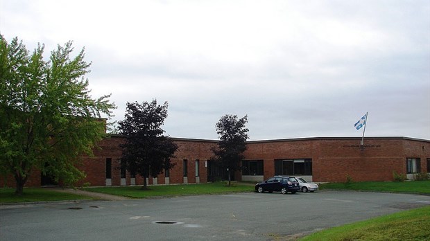 L’école du Jardin-des-Lacs de Saint-Denis manque d’eau !