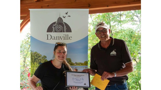 Danville couronne les récipiendaires de son concours des Fleurons 2025