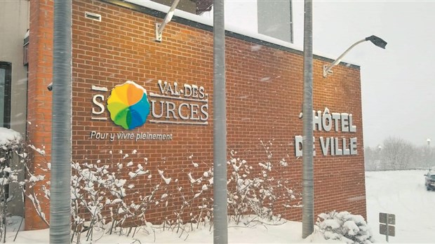 Une hausse de 3,5 % de la taxe foncière à Val-des-Sources pour 2026