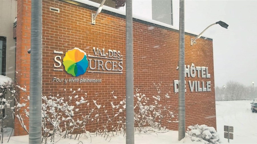 Une hausse de 3,5 % de la taxe foncière à Val-des-Sources pour 2026