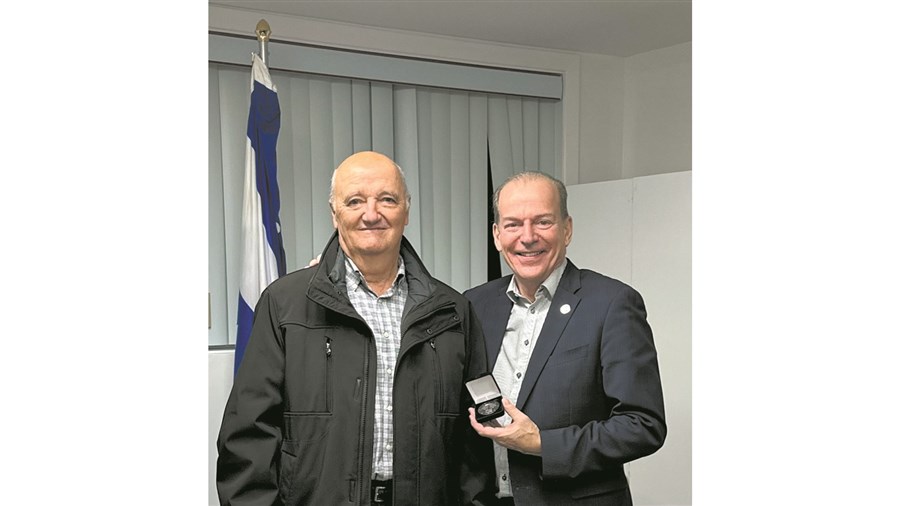 Une lettre du premier ministre pour souligner l’engagement de Rolland Camiré