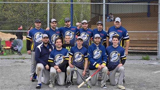 Le premier tournoi de la saison du circuit D Estrie couronne ses champions sous la pluie