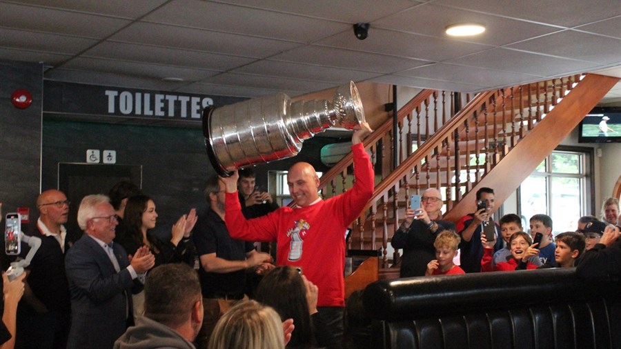 Sylvain Lefebvre et les Panthers retournent en finale de la Coupe Stanley