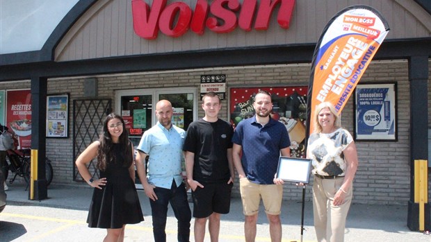 Le dépanneur Voisin Vidéo Renaud choisi « meilleur boss »
