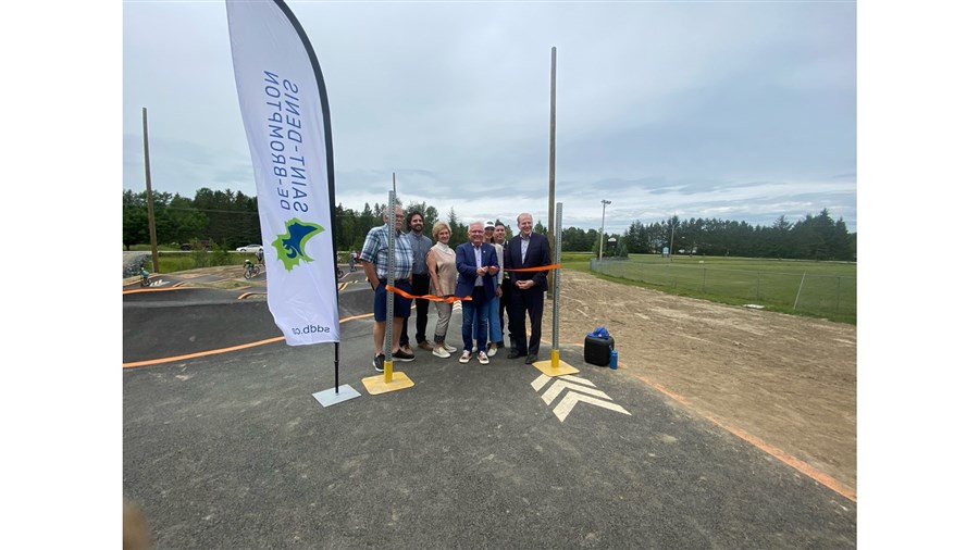 Saint-Denis inaugure son pumptrack et son terrain de basket