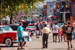 550 voitures au 20e Festival de l’auto ancienne de Richmond