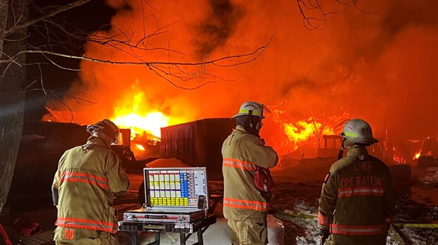 Des canards périssent dans un incendie à Val-Joli