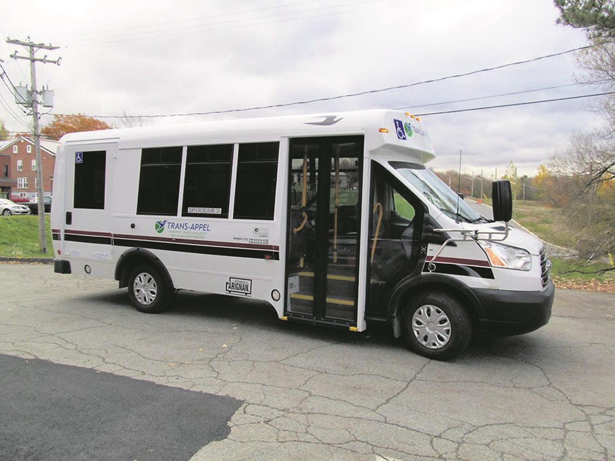 La taxe de 35 $ sur l’immatriculation ne fait pas l’unanimité