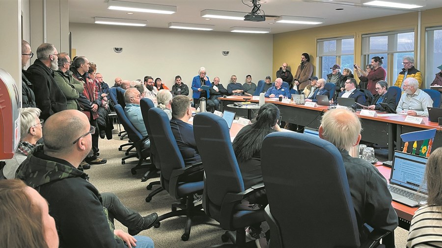 Le conseil de la MRC du Val-Saint-François ne recule pas !