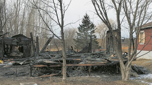 Une résidence réduite en cendres à Danville