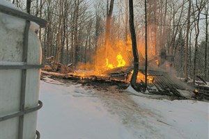 Une cabane à sucre détruite par le feu à Melbourne
