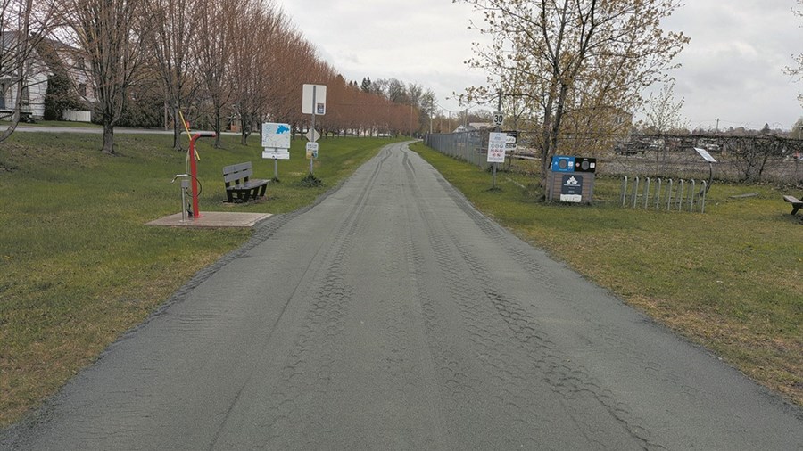 L’amélioration de la surface du sentier de la Vallée enfin complétée